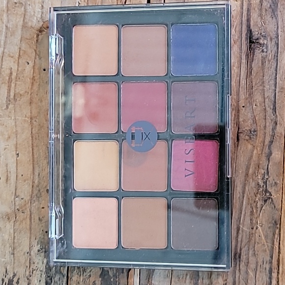 VISEART Milieu Slimpro Neutral Mattes eyeshadow palette - Picture 2 of 5